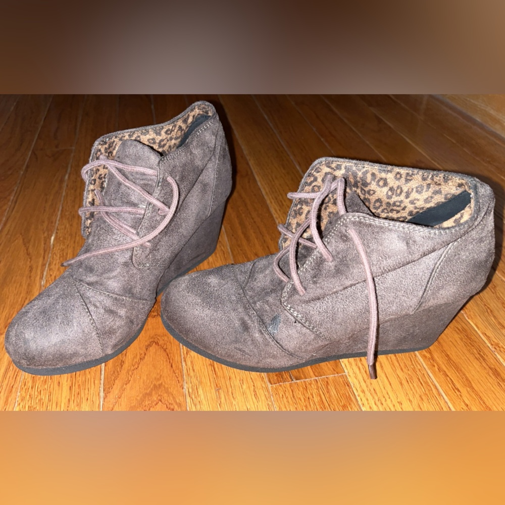 Grey wedge booties size 6